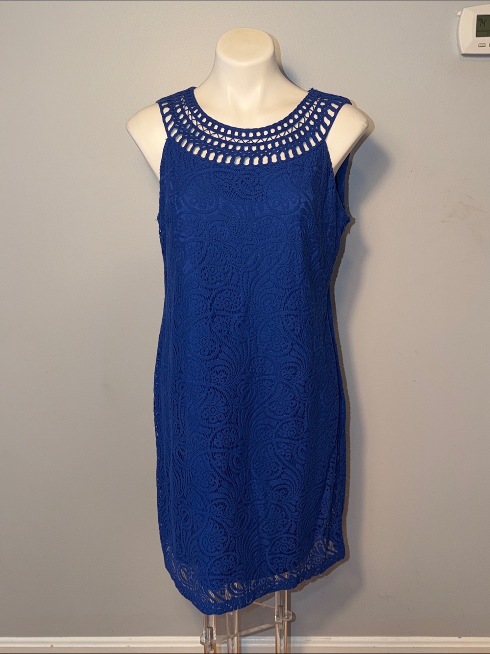 Jessica Howard Ladies Royal Blue Sleeveless Sheath Dress with crochet overlay